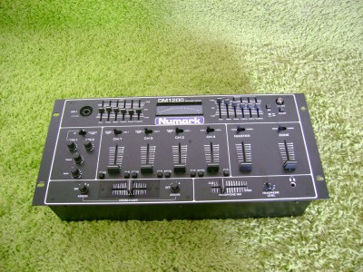 Numark DM1200.JPG