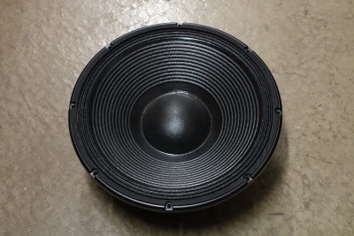 RCF LF15N401