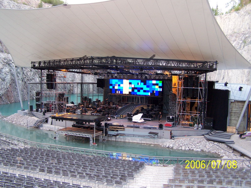 Två dagar in i riggningen