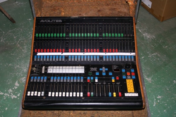 20060212-avolite.jpg