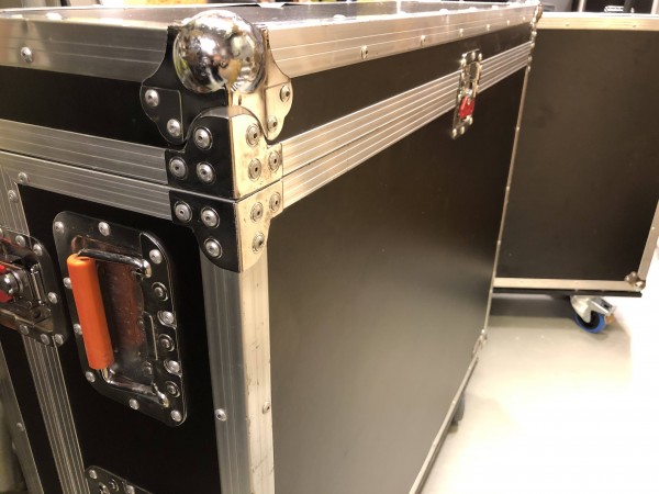 x32 case.jpg